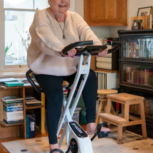 The Benefits of Exercising on an Indoor Bike